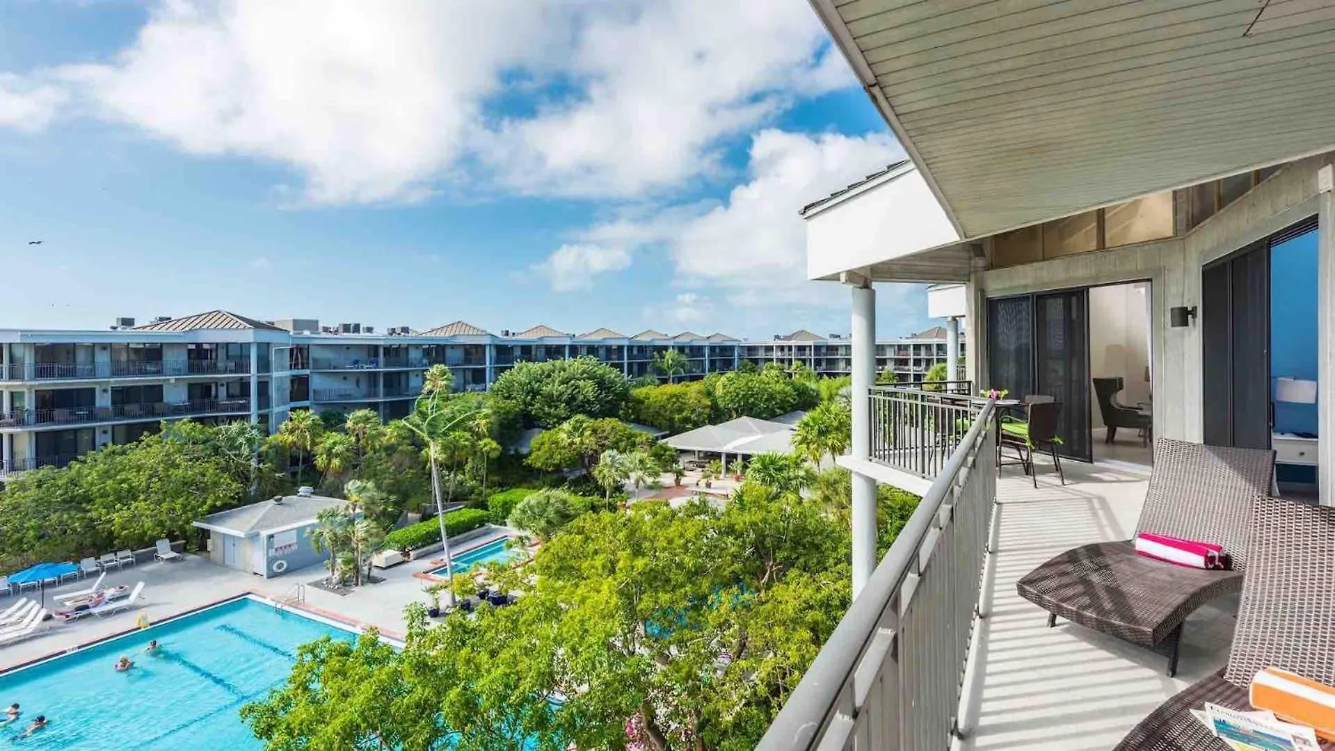 Neptunes Penthouse By Last Key Realty Key West