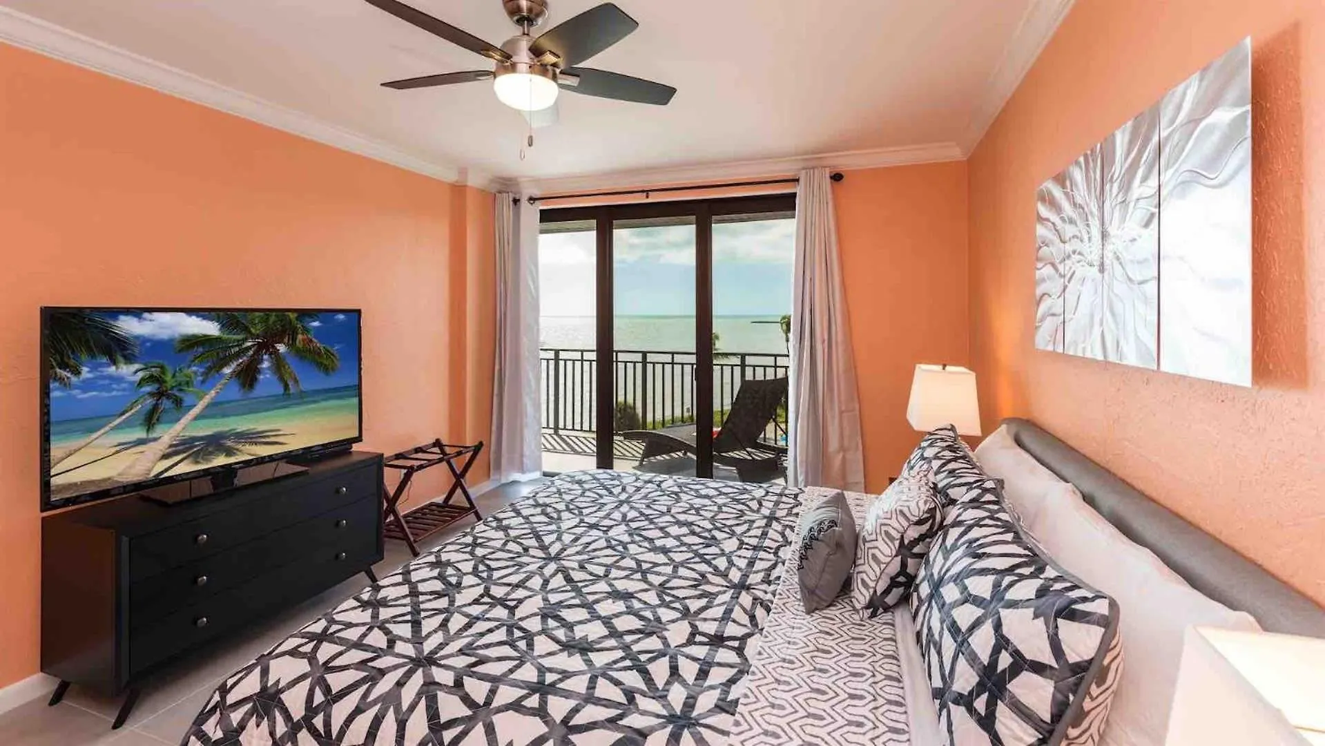 Apartment Neptunes Penthouse By Last Key Realty Key West United States